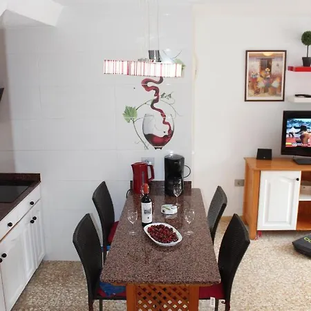 Casa Feliz En El Complejo Las Fresas *